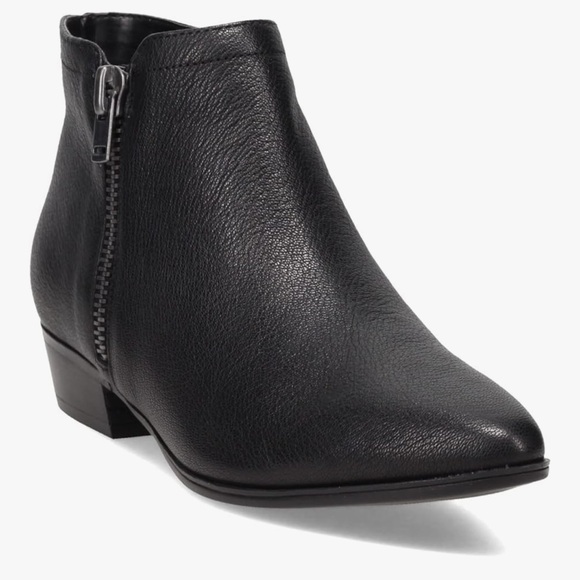 Naturalizer Black Ankle Booties - Picture 6 of 6